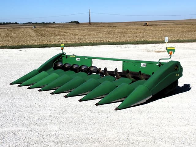 Image of John Deere 893 equipment image 1