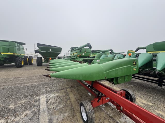 Image of John Deere 893 equipment image 1