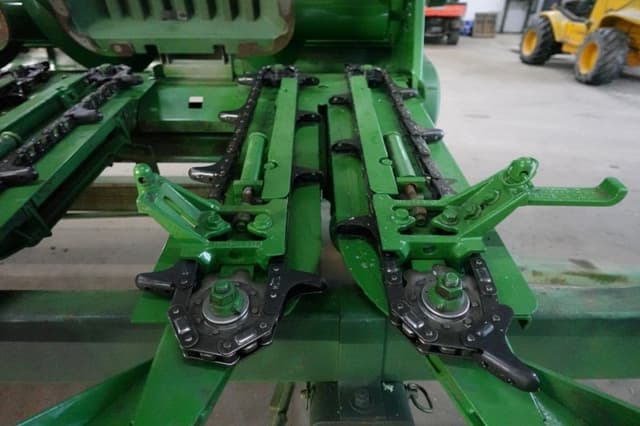 Image of John Deere 893 equipment image 1