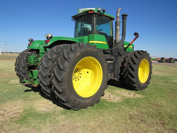 Image of John Deere 9220 equipment image 4