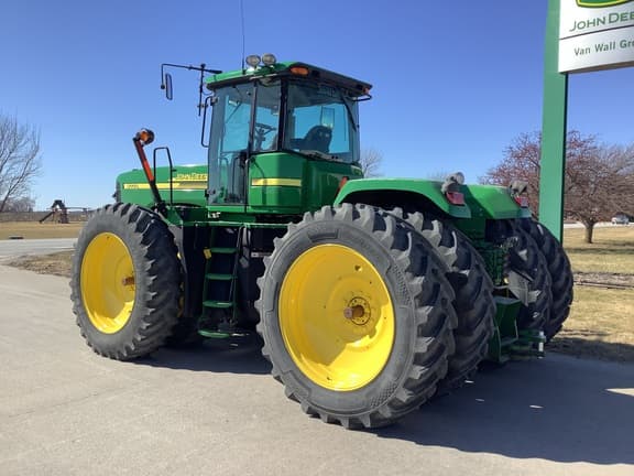 Image of John Deere 9220 equipment image 3