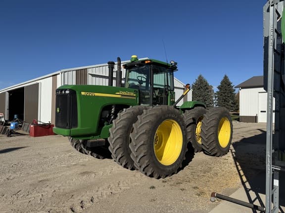 Image of John Deere 9220 Primary image