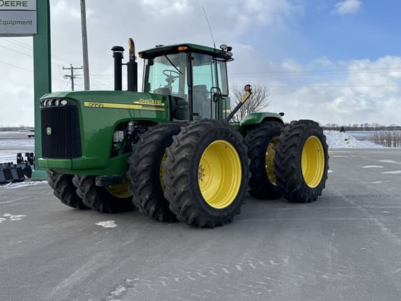 Image of John Deere 9220 equipment image 4