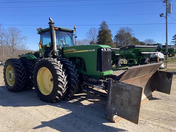 Image of John Deere 9220 equipment image 1