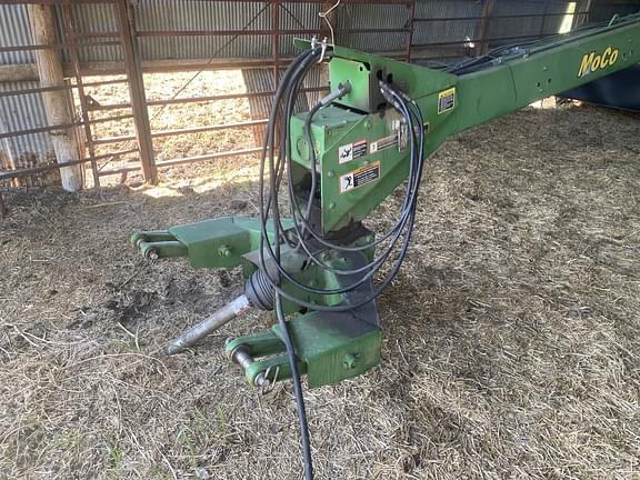 Image of John Deere 946 equipment image 1