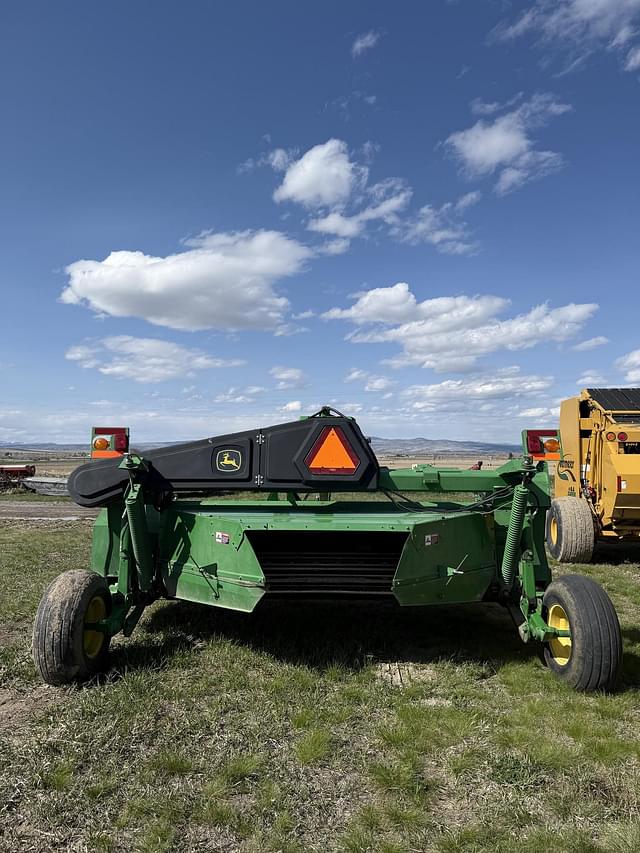 Image of John Deere 946 equipment image 3