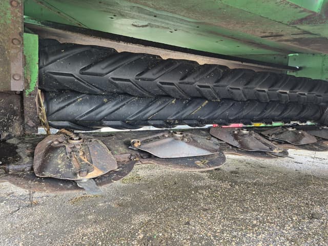 Image of John Deere 946 equipment image 1