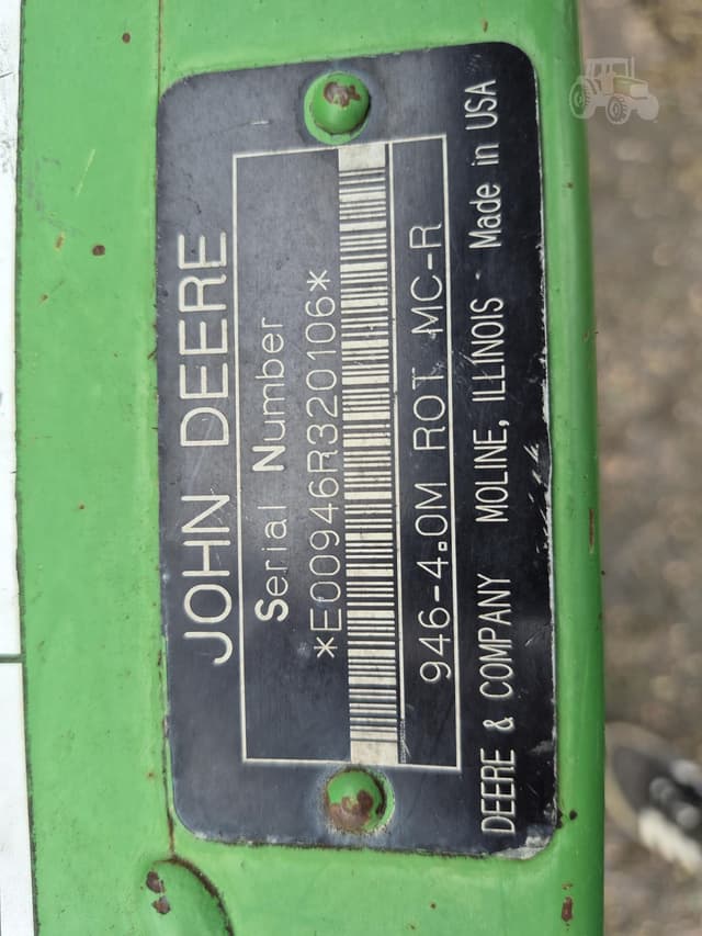 Image of John Deere 946 equipment image 4