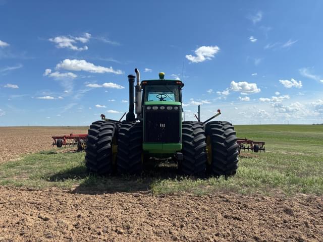 Image of John Deere 9520 equipment image 3