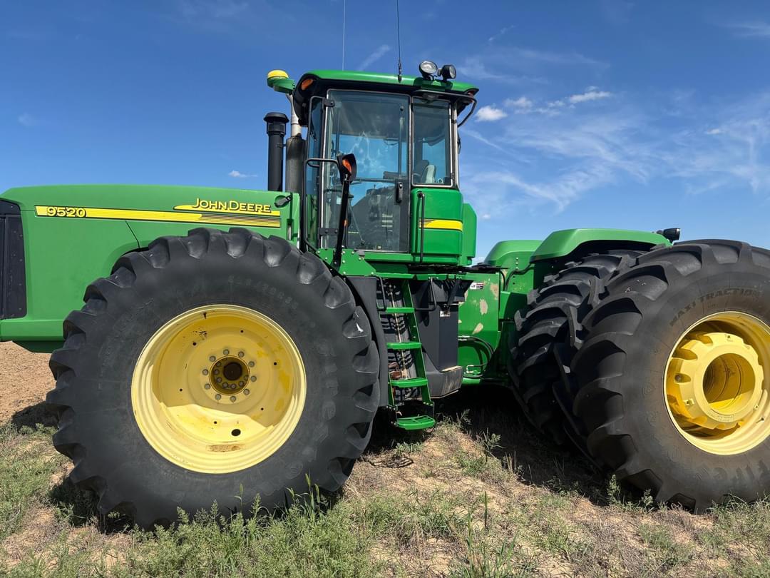 Image of John Deere 9520 Primary image