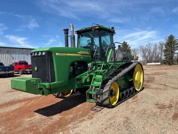 2006 John Deere 9520T Equipment Image0