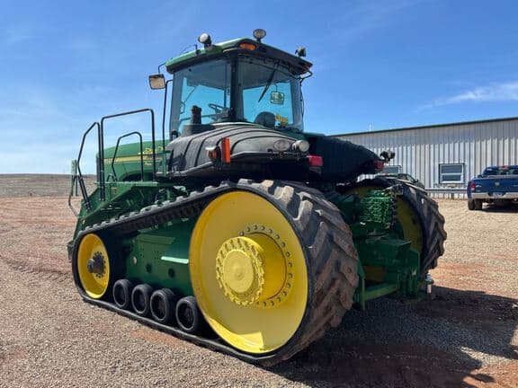 Image of John Deere 9520T equipment image 2