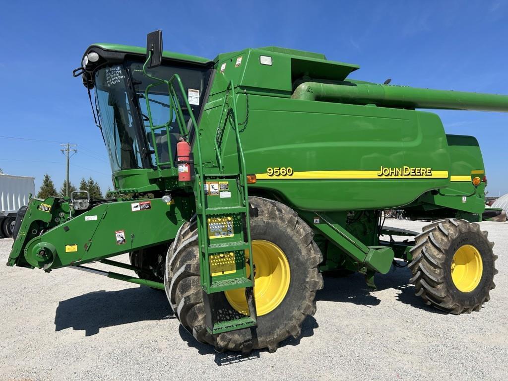 Image of John Deere 9560 Primary image
