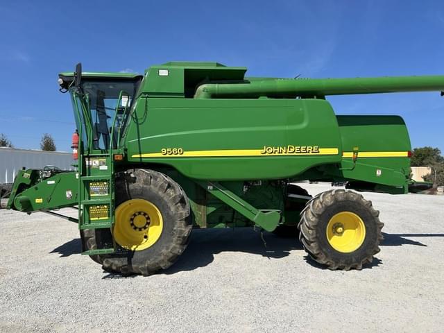 Image of John Deere 9560 equipment image 2