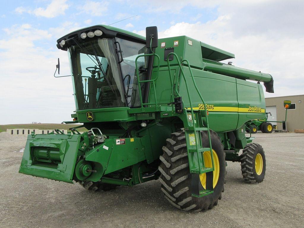 Image of John Deere 9560 STS Primary image