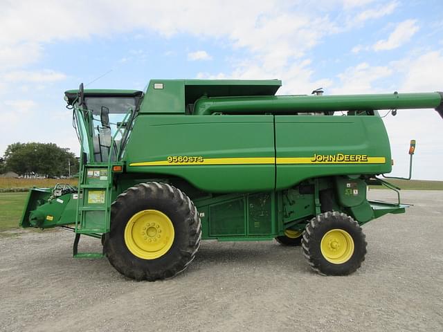 Image of John Deere 9560 STS equipment image 1