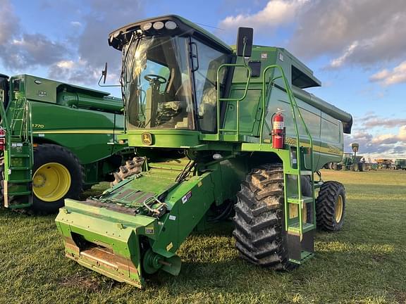 Image of John Deere 9560 STS equipment image 2