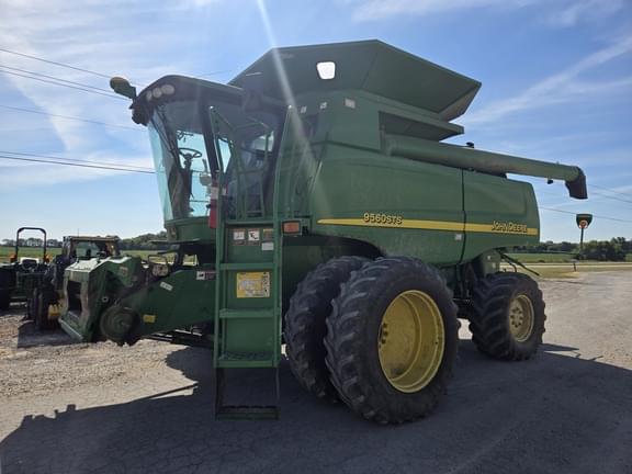Image of John Deere 9560 STS equipment image 2