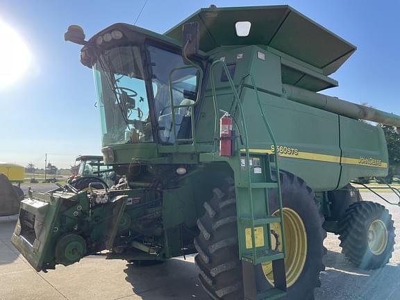 Image of John Deere 9560 STS Primary image