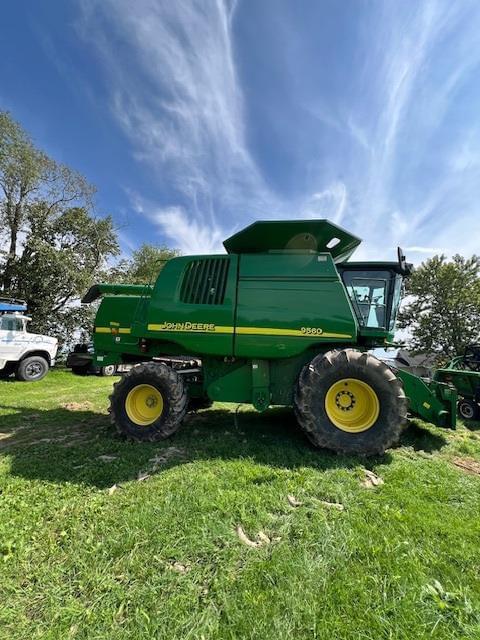 Image of John Deere 9560 STS equipment image 3
