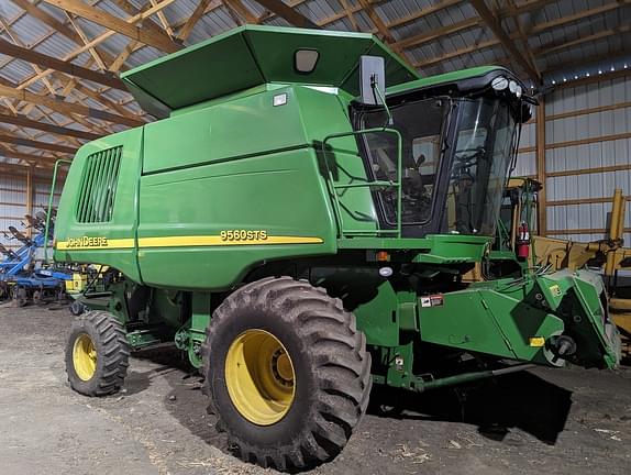 Image of John Deere 9560 STS Primary image