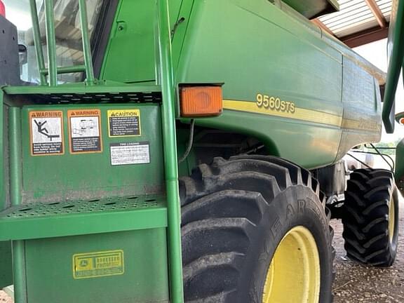 Image of John Deere 9560 STS equipment image 3