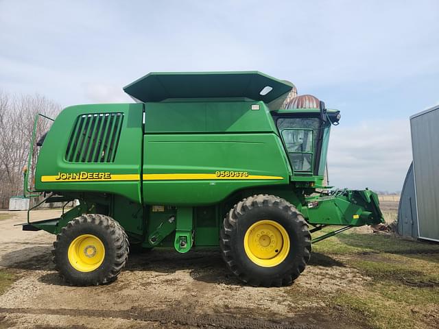 Image of John Deere 9560 STS equipment image 2