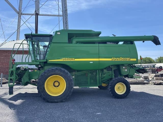 Image of John Deere 9560 STS equipment image 1