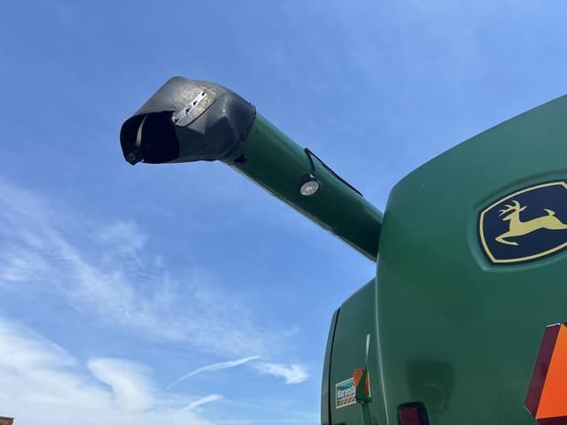 Image of John Deere 9560 STS equipment image 4