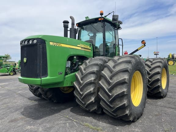 Image of John Deere 9620 equipment image 1