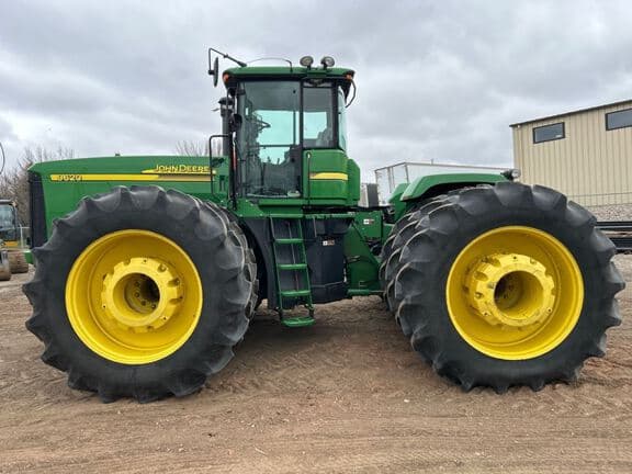 Image of John Deere 9620 equipment image 1