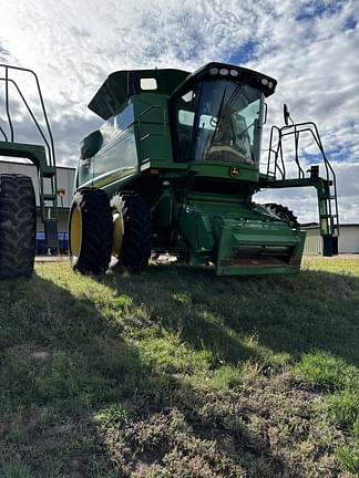 Image of John Deere 9660 STS equipment image 1