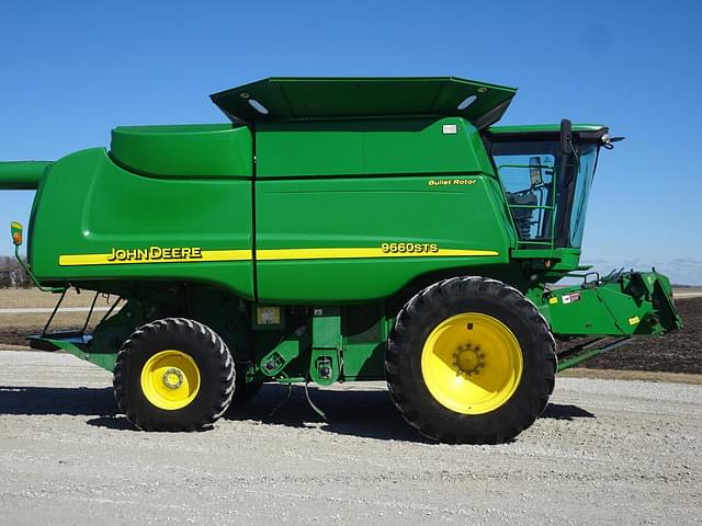 Image of John Deere 9660 STS equipment image 3