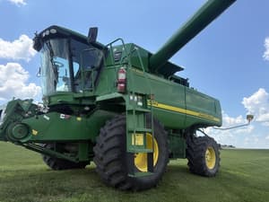 2006 John Deere 9660 STS Image