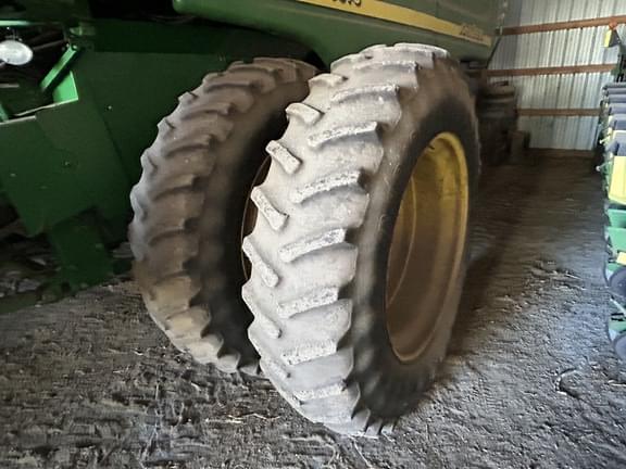 Image of John Deere 9660 STS equipment image 4