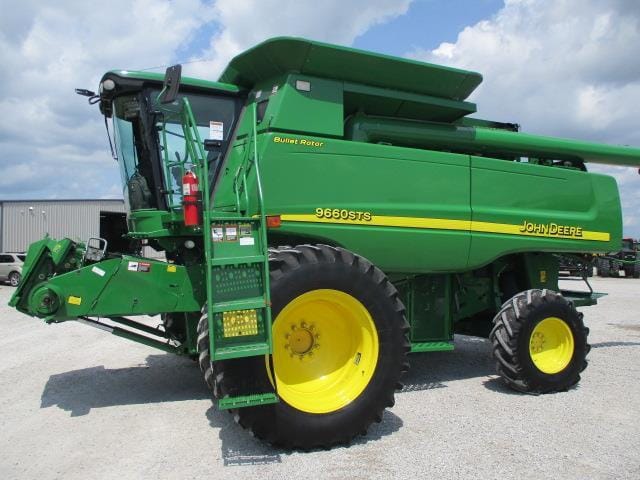 2006 John Deere 9660 STS Equipment Image0