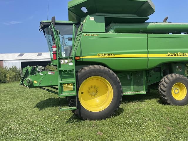 Image of John Deere 9660 STS equipment image 1