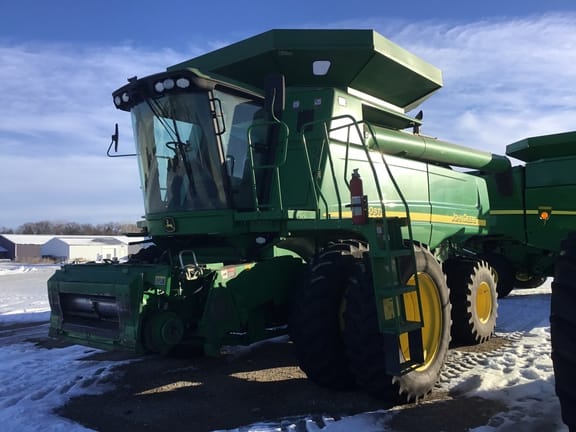 2006 John Deere 9760 STS Equipment Image0