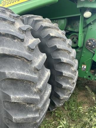 Image of John Deere 9760 STS equipment image 2
