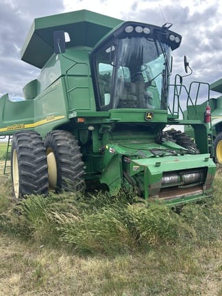 2006 John Deere 9760 STS Equipment Image0