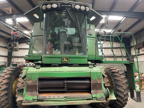 Image of John Deere 9760 STS equipment image 1