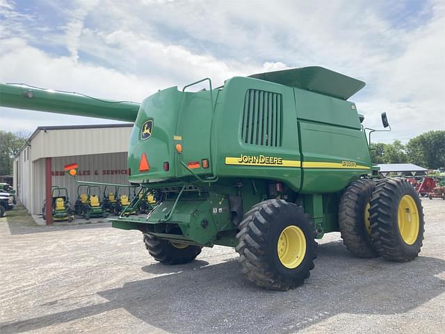 Image of John Deere 9760 STS equipment image 4