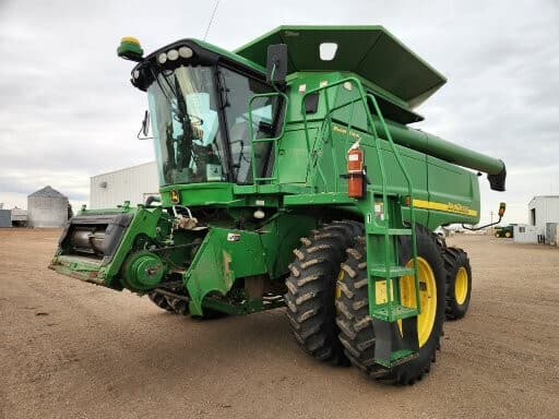 Image of John Deere 9760 STS equipment image 1