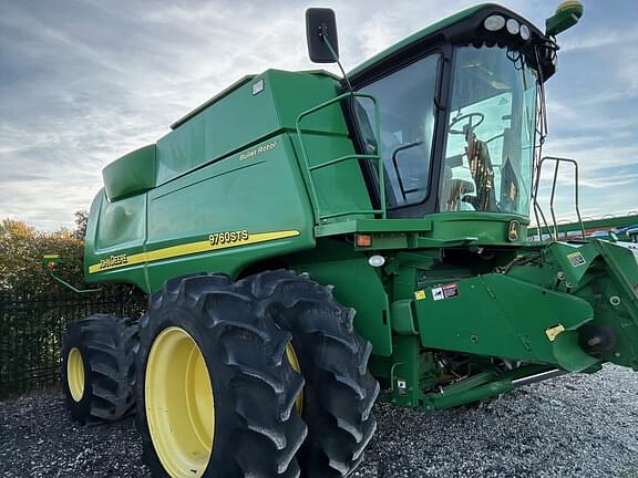 Image of John Deere 9760 STS equipment image 2