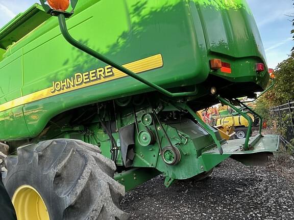 Image of John Deere 9760 STS equipment image 3