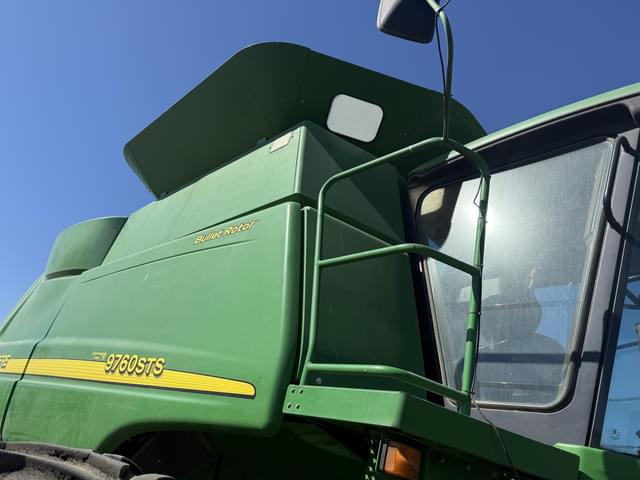 Image of John Deere 9760 STS equipment image 4