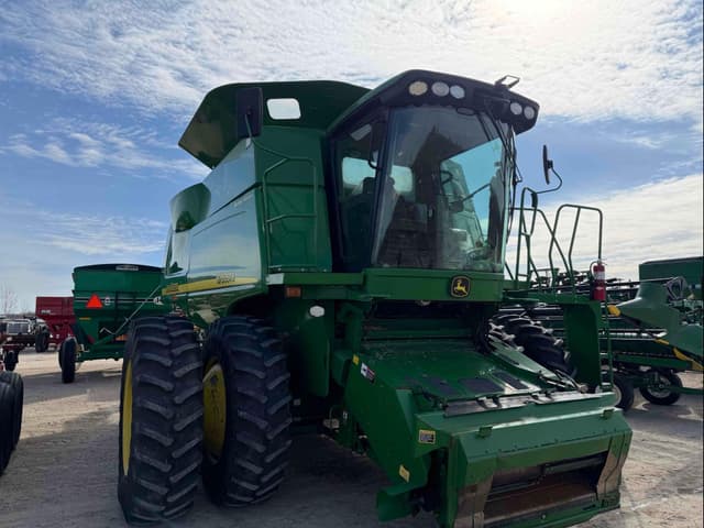 Image of John Deere 9760 STS equipment image 4