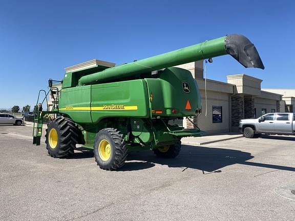 Image of John Deere 9760 STS equipment image 2