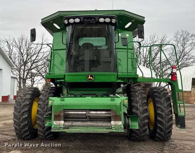 Image of John Deere 9760 STS equipment image 1