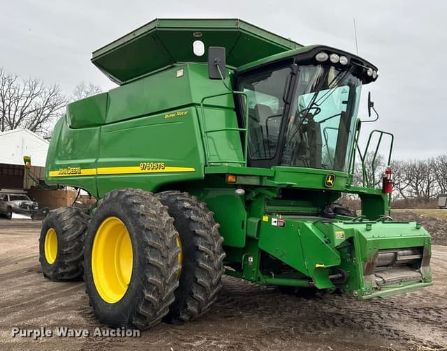 Image of John Deere 9760 STS equipment image 2